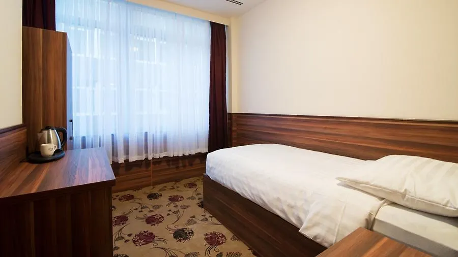 Hotel King'S Court Амстердам 3*,